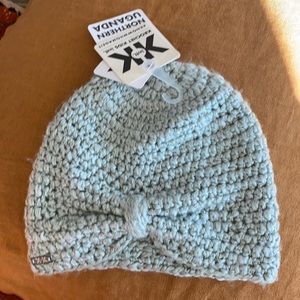 NWT Krochet Kids Sophia knit beanie mint